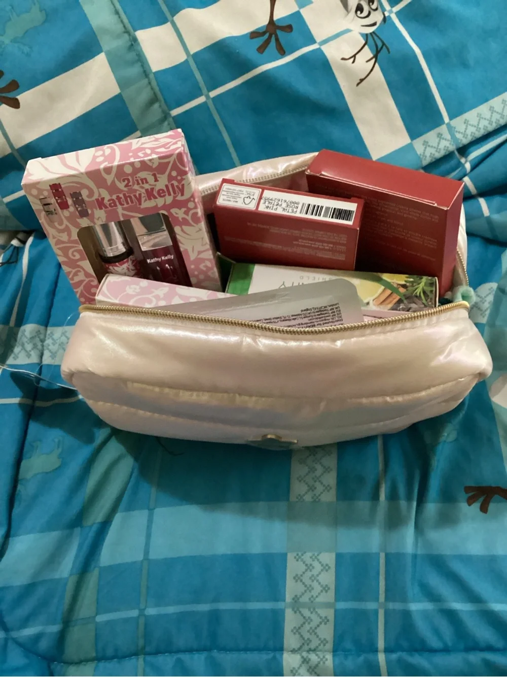 21 piece Beauty/self care bundle- crème shop Hollywood makeup pouch included